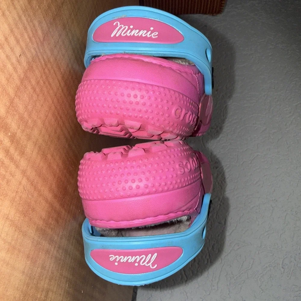 Crocs Disney Minnie Mouse Lined Pink Blue Clogs Mules Toddler Shoes Girls C7